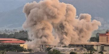 ကျားဖြန့်နှိမ်နင်းရေး မြန်မာစစ်ခေါင်းဆောင် ကိုယ်လွတ်ရုန်းဖို့ ကြိုးစားနေ